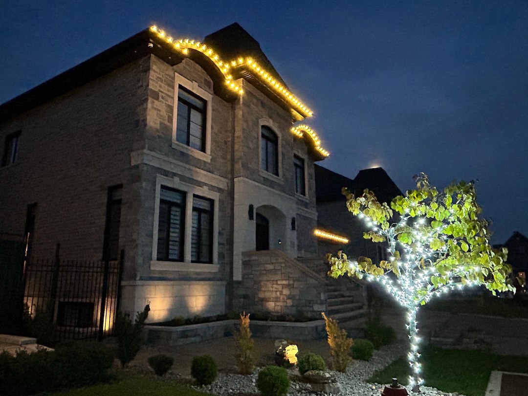 Des lumières de Noël magnifiques à Nouveau St-Laurent